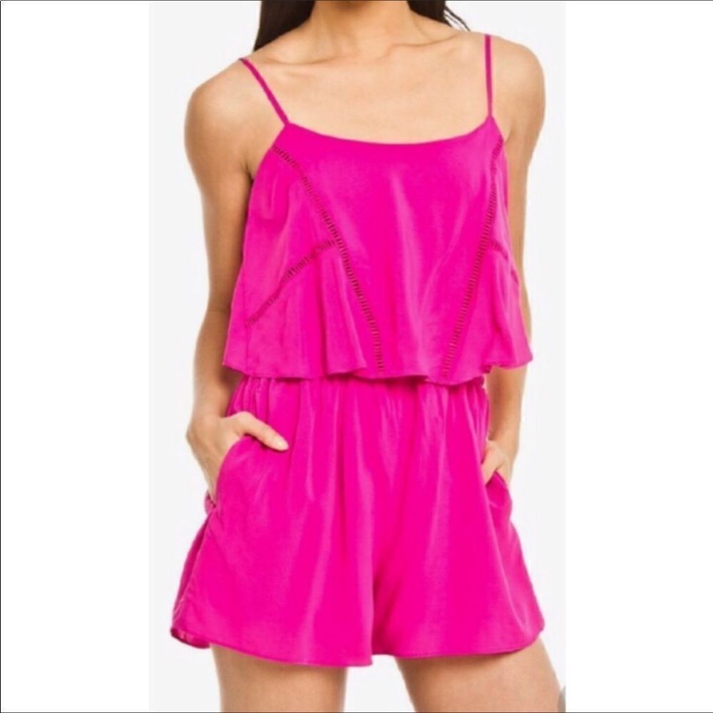 BCBGENERATION ROMPER🌺